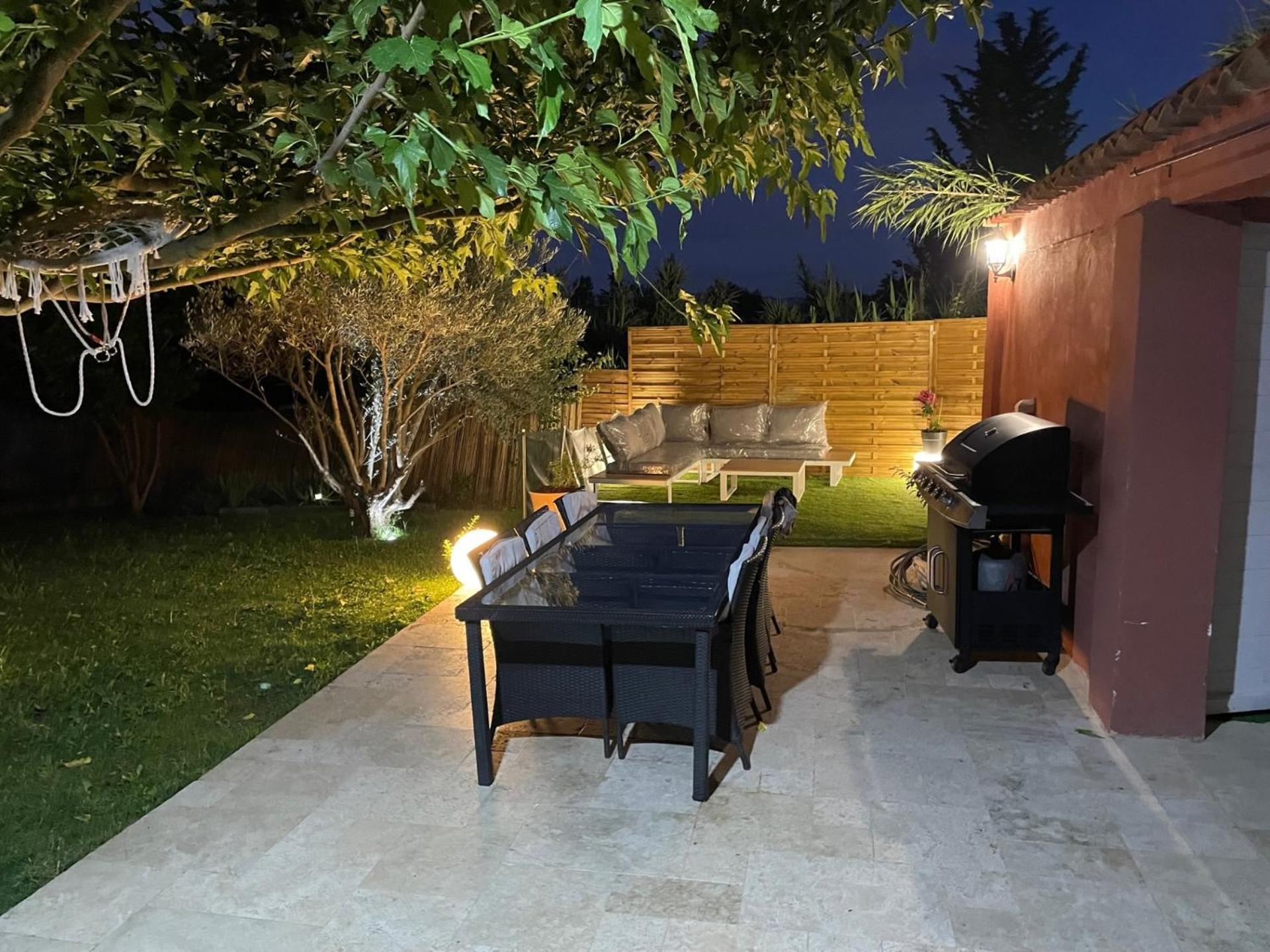 Maison Provence Plain Pied Avec Air De Jeu Enfants เอ็ก-ซอง-โพรวองซ์ ภายนอก รูปภาพ